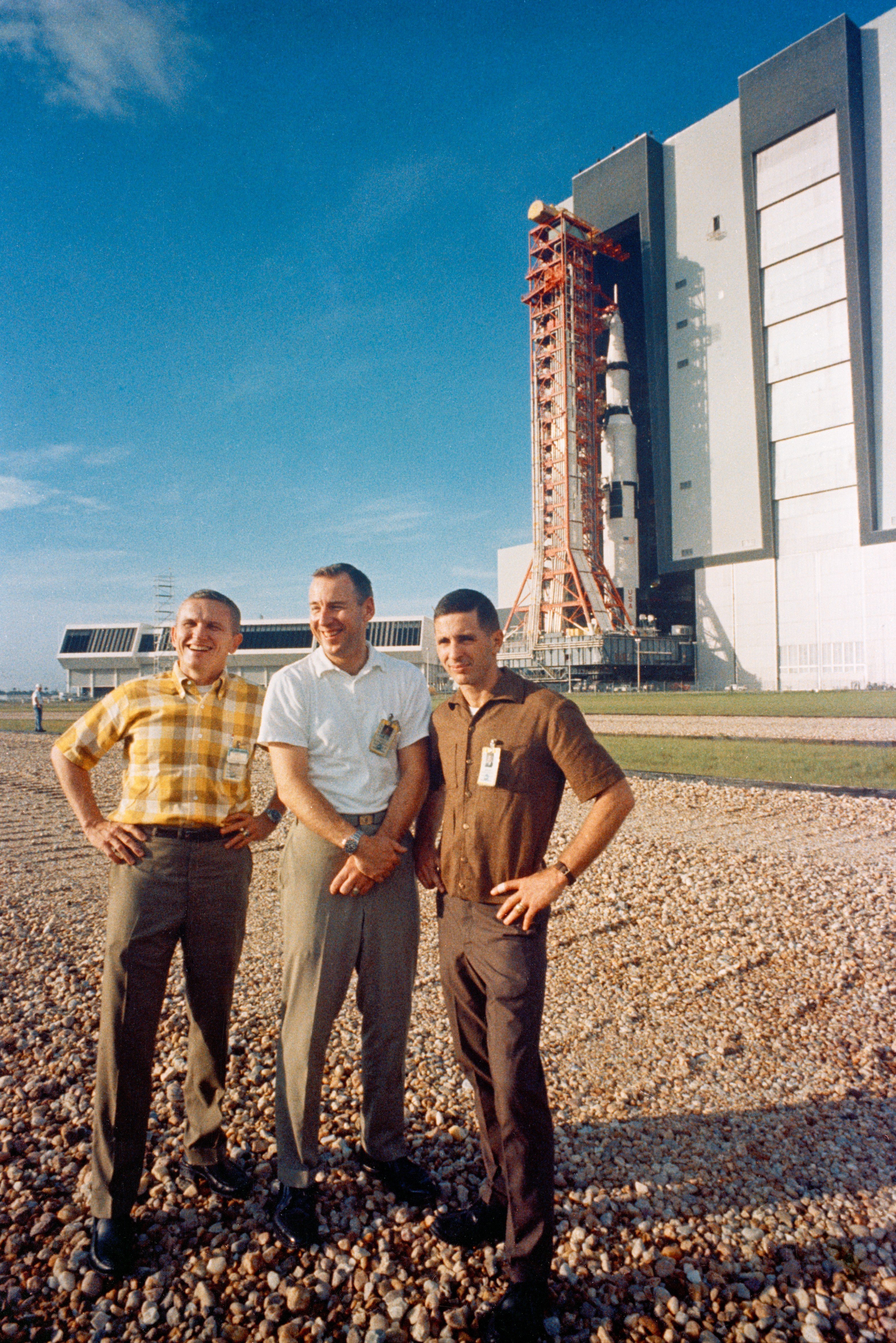 Команда космонавтов космического корабля Аполлон-8 при подготовке полета / NASA / archive.org